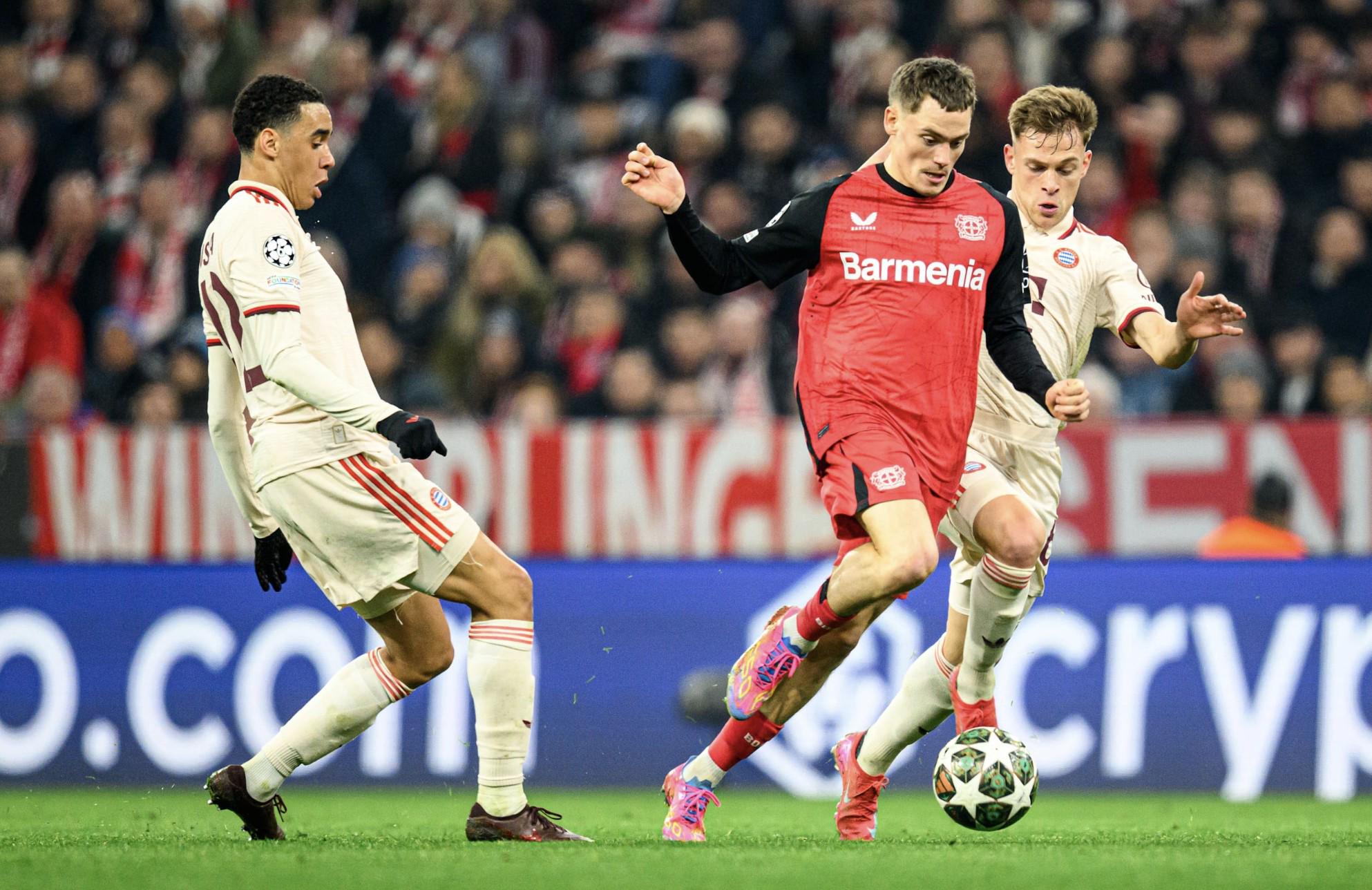 斯科尔斯、卡拉格都认为：哈白布是足球历史上最佳中场组合（斯科尔斯与卡拉格一致认定：哈白布堪称足坛史上最强中场三人组）