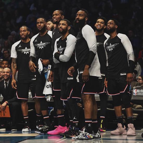 弗兰克：为西蒙斯红牌上诉没意义 罗梅罗充满激情可能会少些冷静（弗兰克：西蒙斯红牌不值得申诉，罗梅罗激情有余冷静不足）