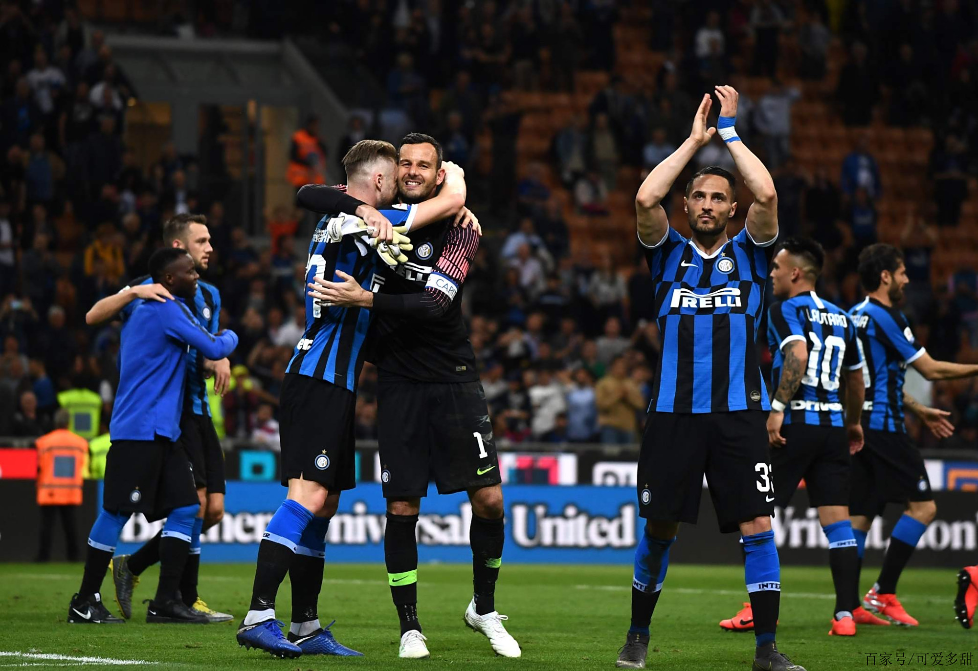 足球曝英超多队将出售核心以平衡财政（曝英超多队拟出售核心球员以缓解财务压力）