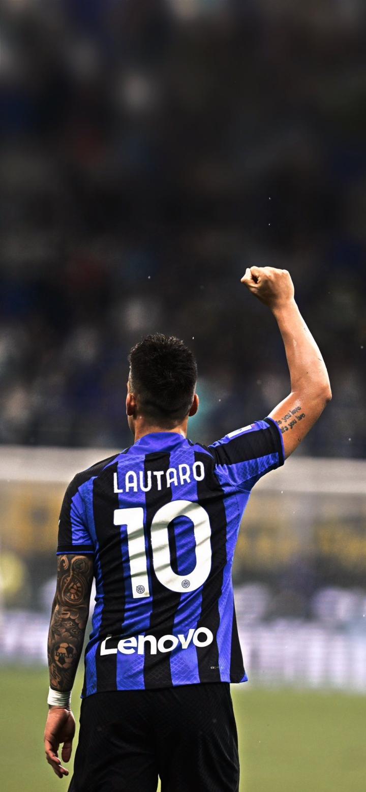 球迷比赛期间骂尤文踢得太烂，斯帕莱蒂回击：你们想怎样？（球迷怒斥尤文表现糟糕，斯帕莱蒂回怼：你们还想怎样？）